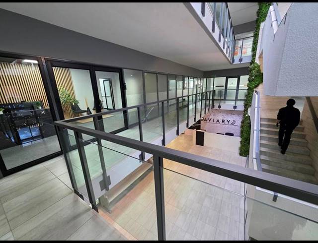 BUSINESS PROPERTY TO RENT IN LYNNWOOD GLEN